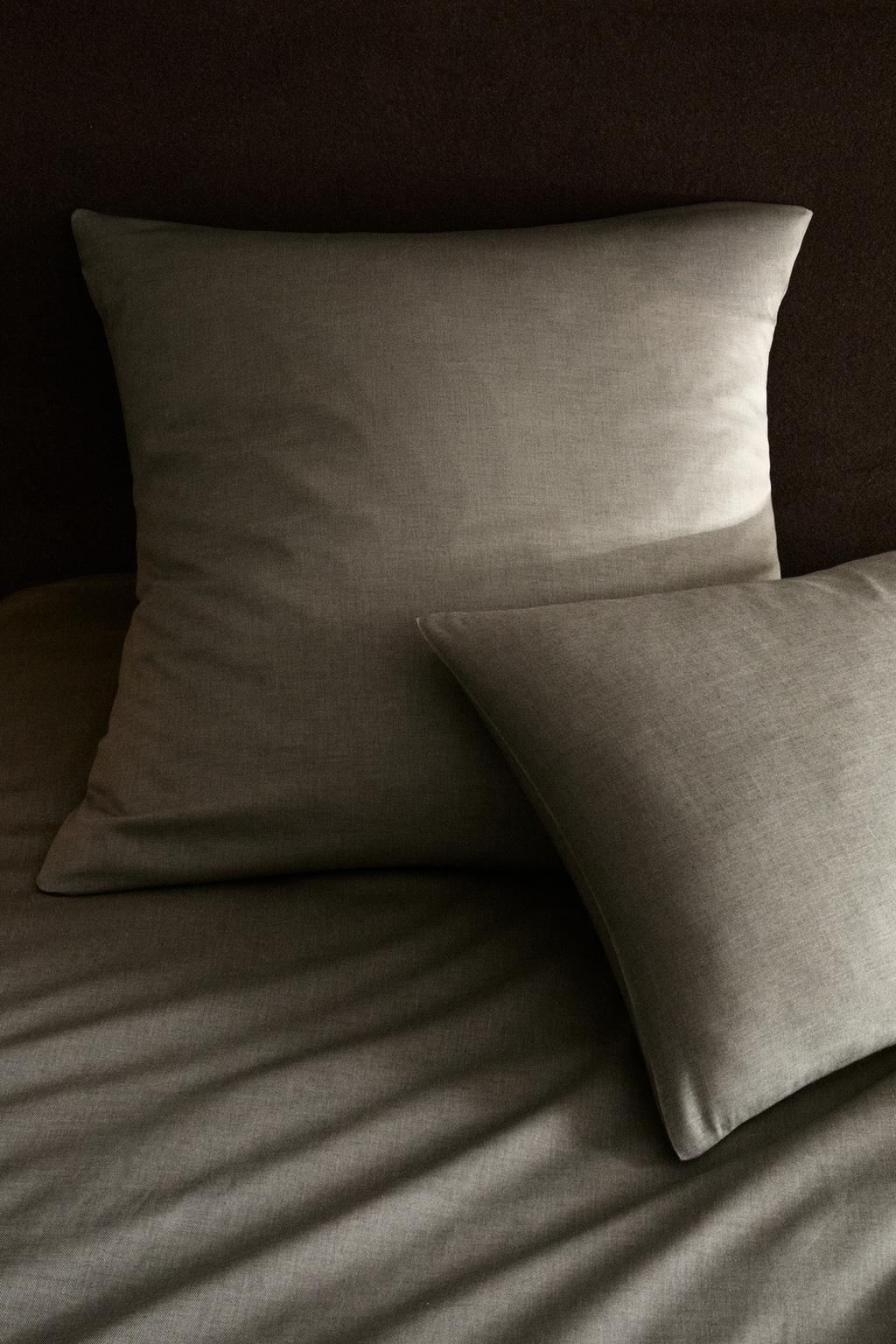 Наволочка из хамбреной ткани