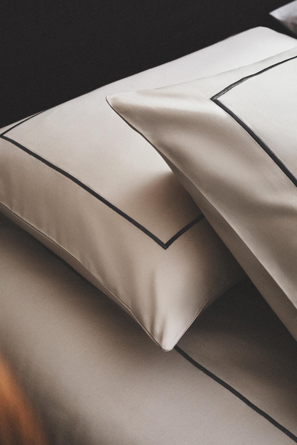 Наволочка из сатина с отделкой