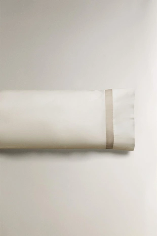 Наволочка из сатина с контрастным бордюром (300 нитей)- Заказать в России