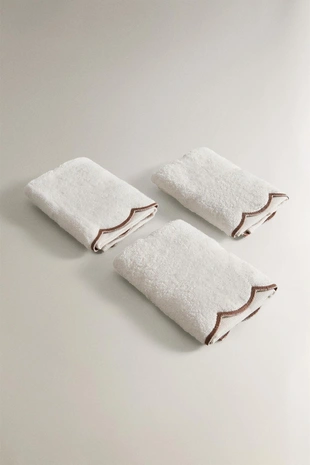 Набор ручных полотенец с оборками (набор из 3 штук)- Заказать в России