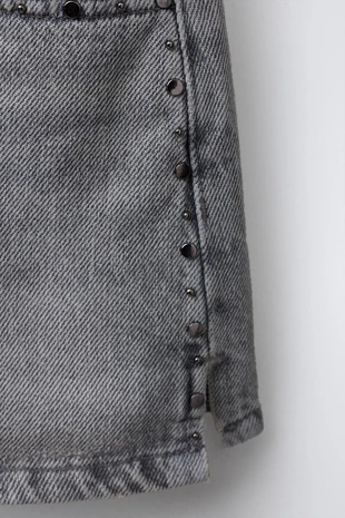 Джинсовая юбка-шорты с заклепками- Заказать в России