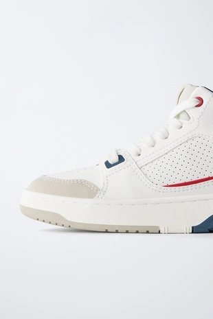 Высокие кроссовки со вставками- Заказать в России