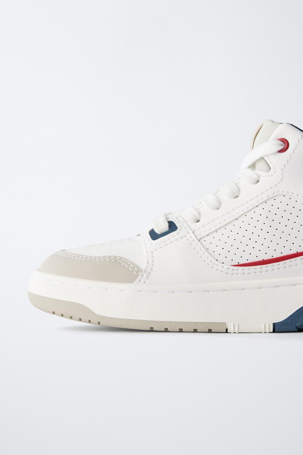 ВЫСОКИЕ КРОССОВКИ СО ВСТАВКАМИ