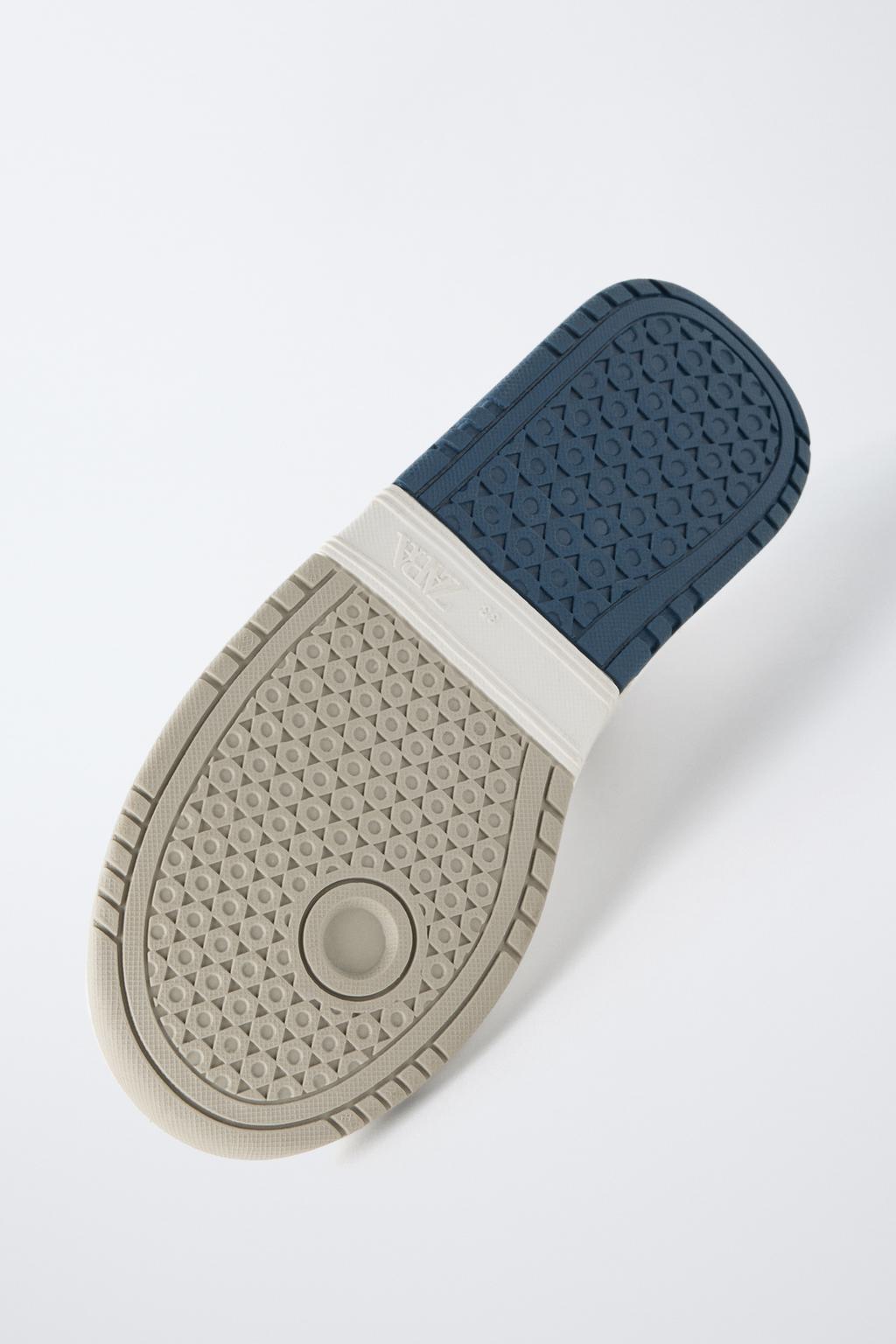 ВЫСОКИЕ КРОССОВКИ СО ВСТАВКАМИ