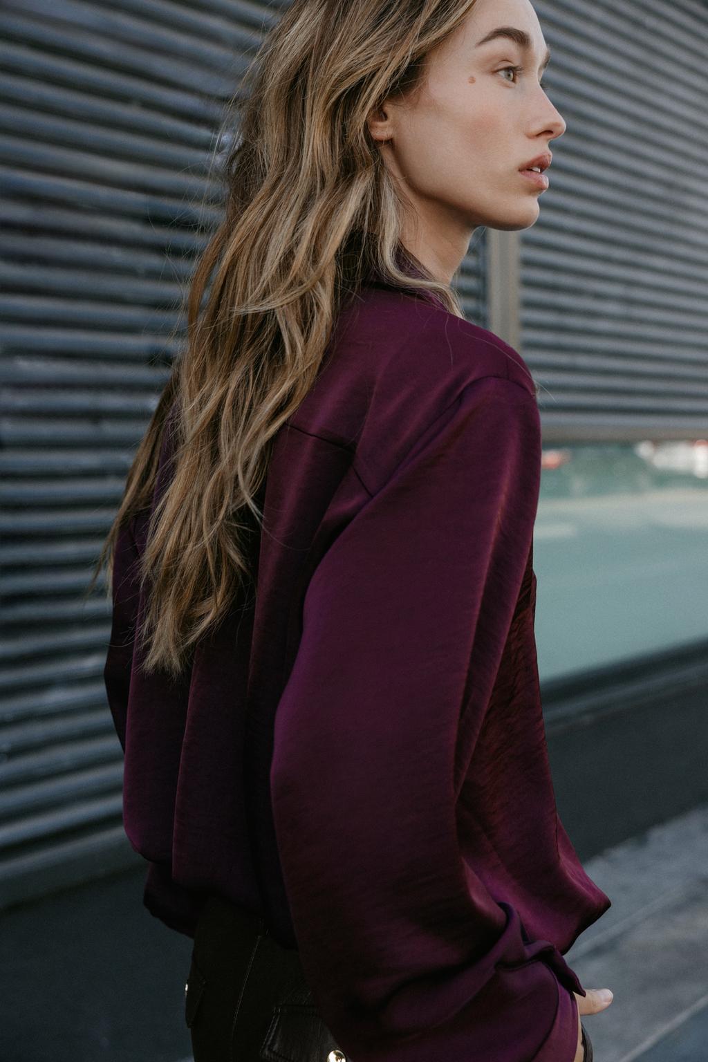 АТЛАСНАЯ РУБАШКА ОБЪЕМНОГО КРОЯ