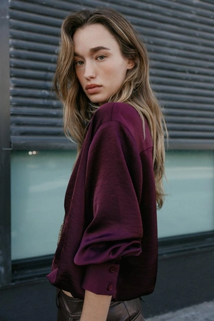 Атласная рубашка объемного кроя- Заказать в России