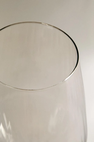 Винный бокал с рельефным узором- Заказать в России