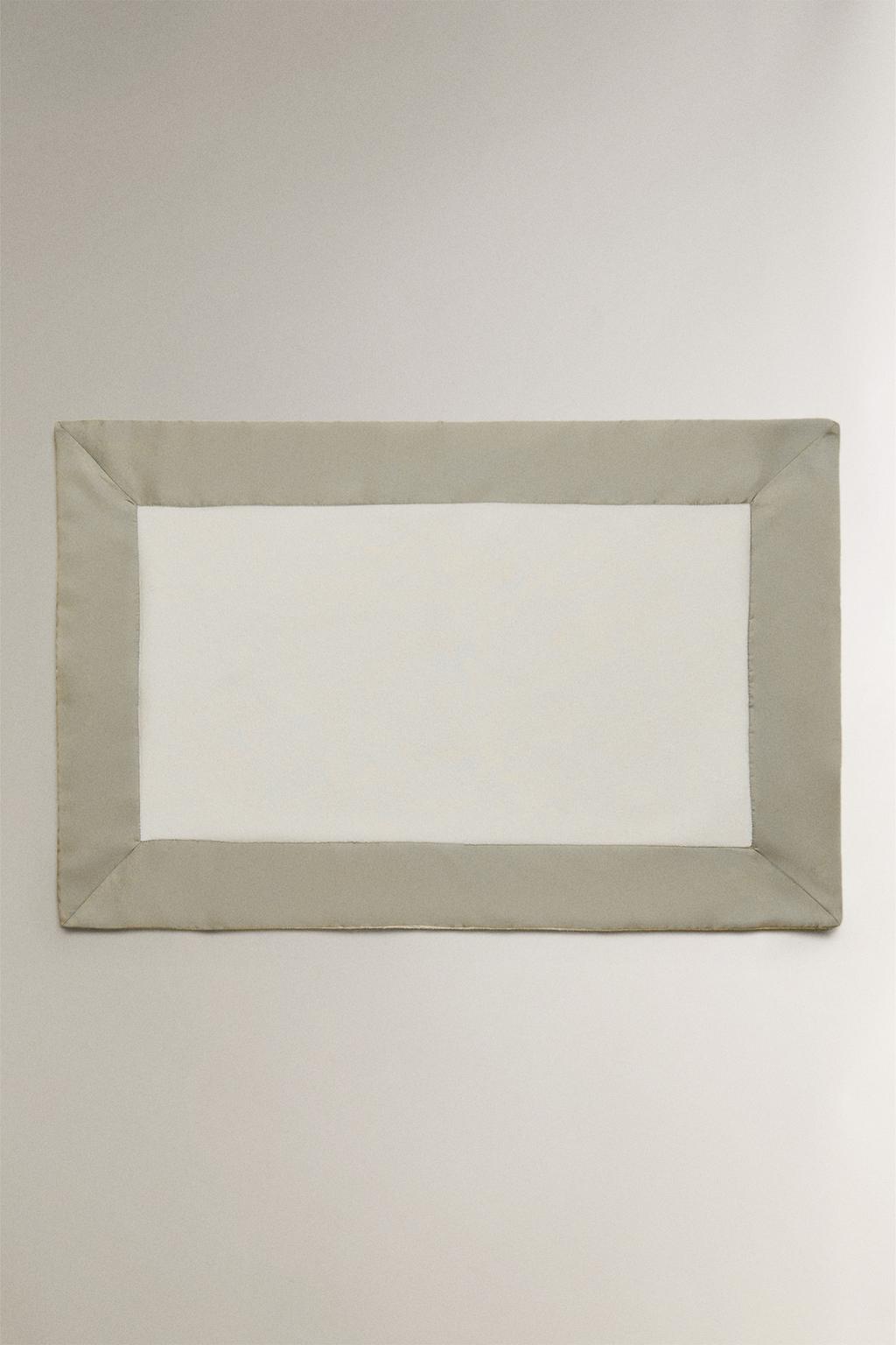 Коврик для ванны с тканевой отделкой