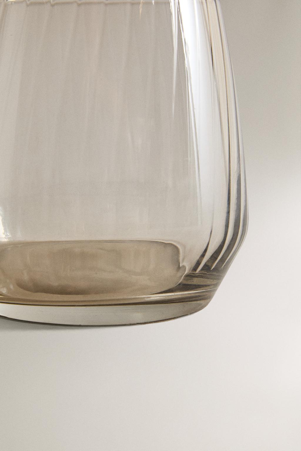 Рюмка из цветного стекла