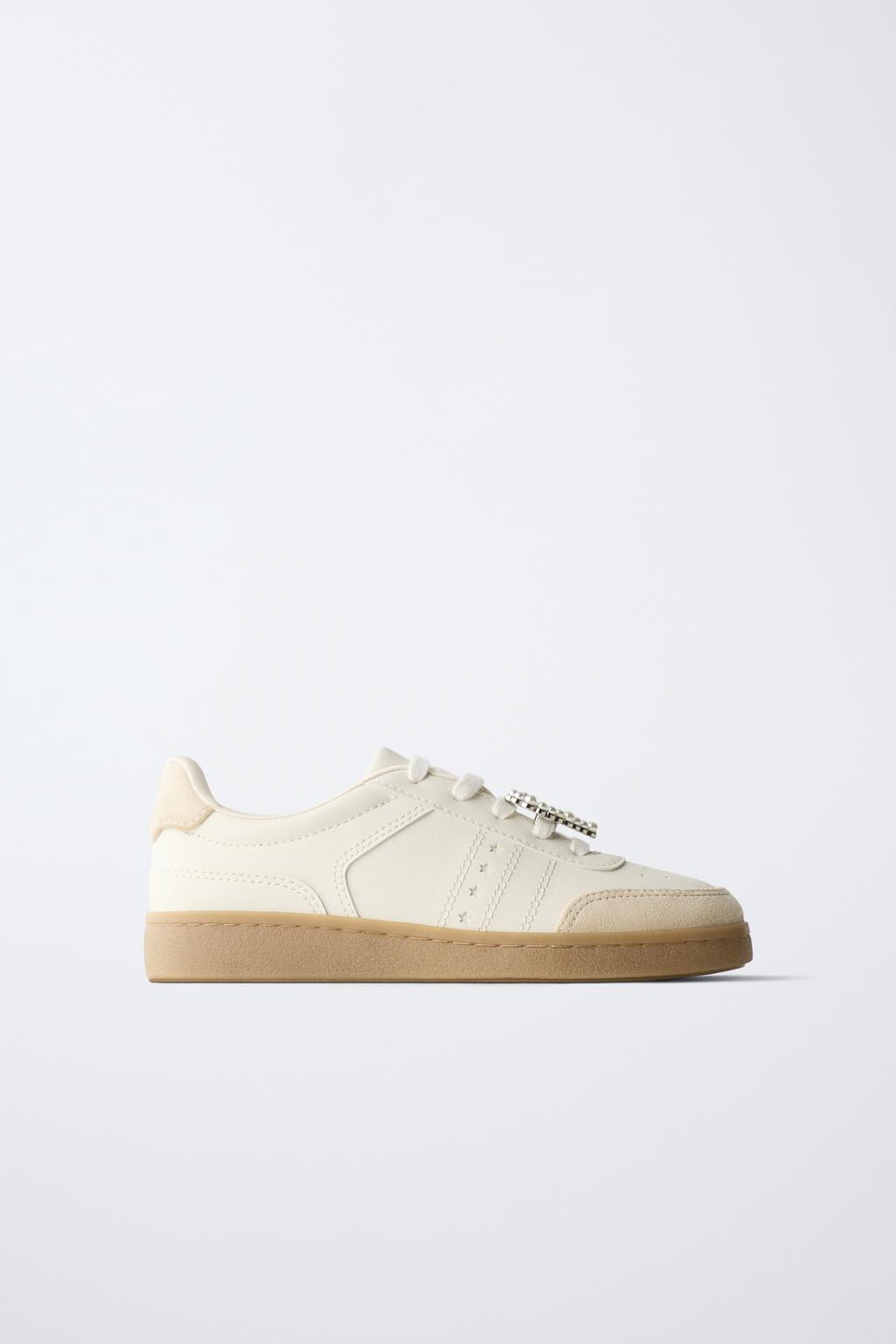 Кеды со стилизованным сердечком