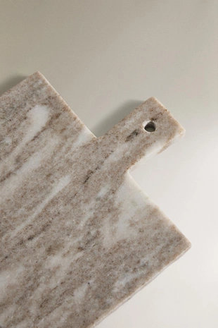 Доска для нарезки из мрамора с ручкой- Заказать в России