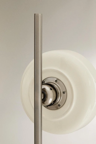 Напольная лампа | металлический прожектор- Заказать в России