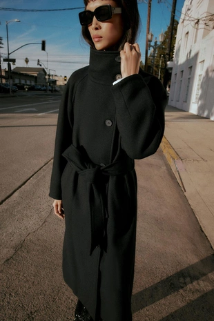 Длинное пальто из шерсти с воротником-стойкой- Заказать в России