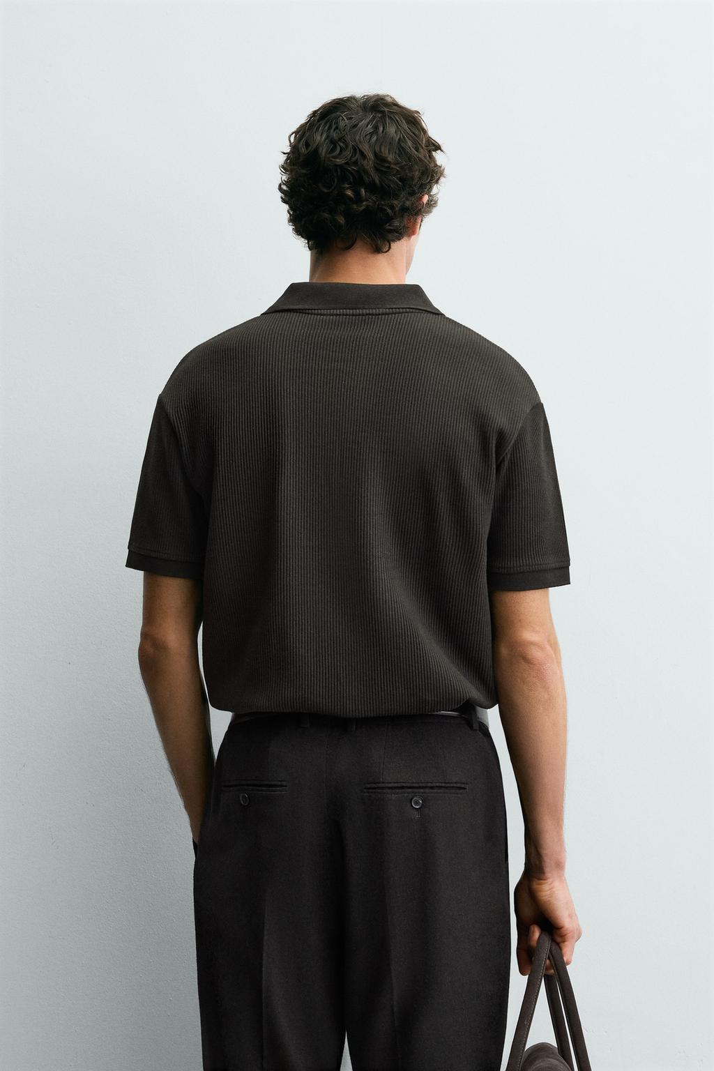 Поло с вертикальным узором