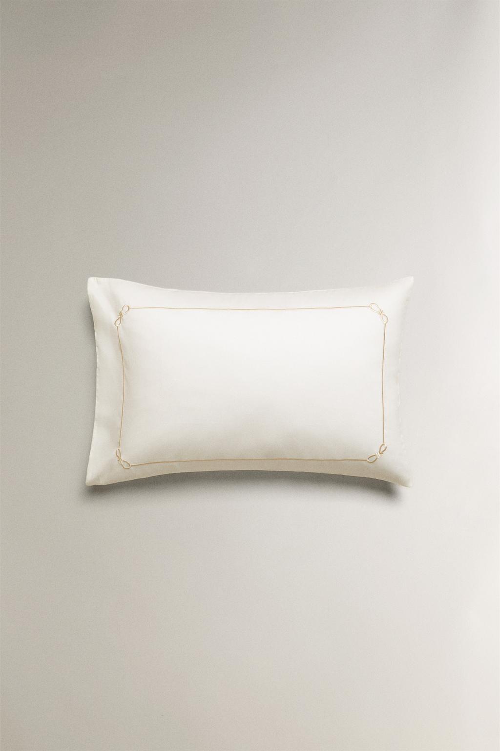 Наволочка из макового шелка с отделкой