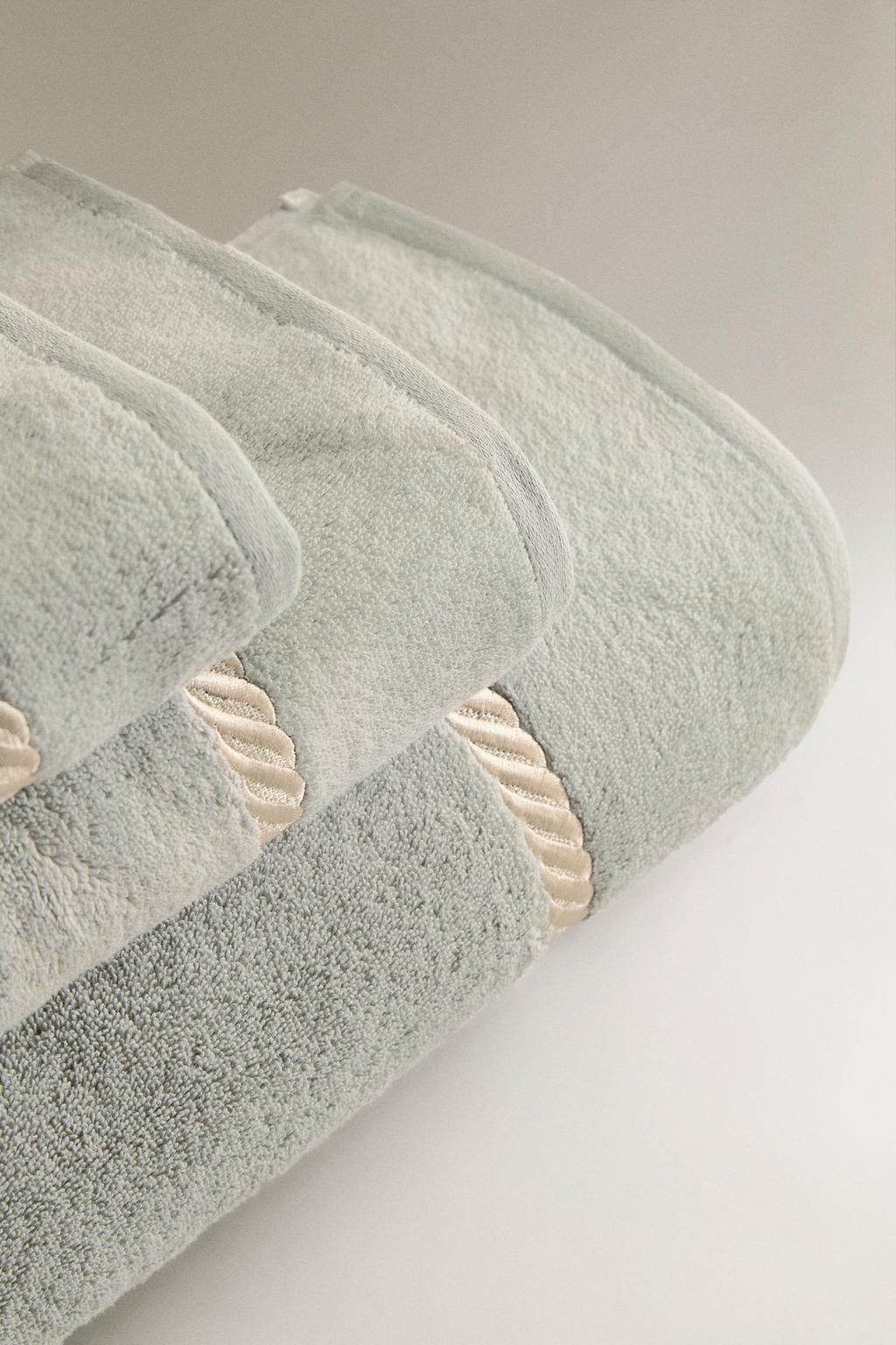 Вышитое банный полотенце из хлопка