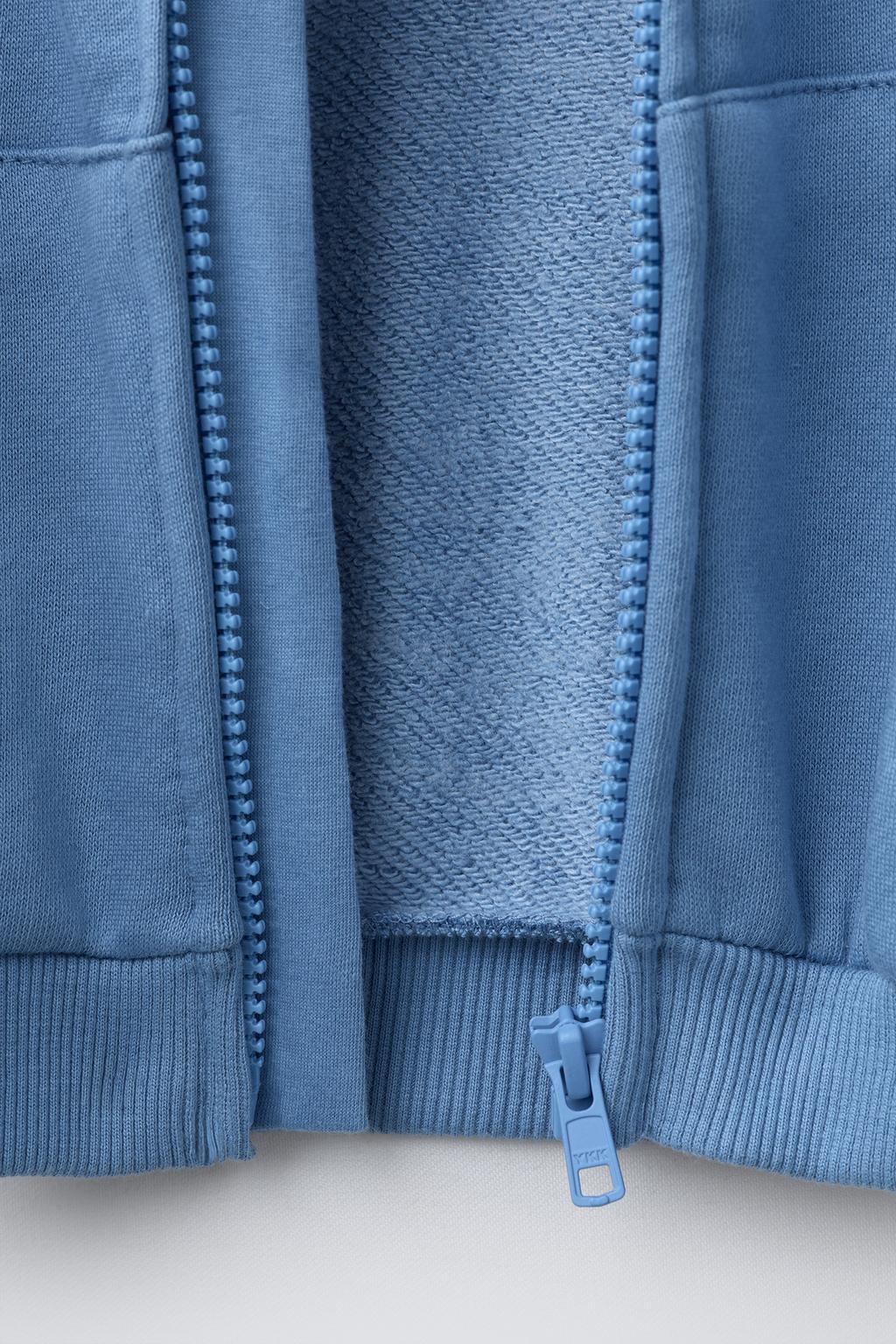 ТОЛСТОВКА НА МОЛНИИ С НАДПИСЬЮ