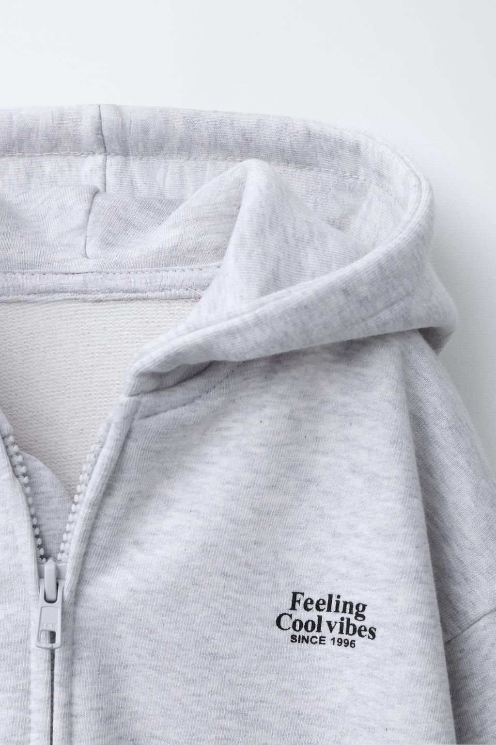 ТОЛСТОВКА НА МОЛНИИ С ТЕКСТОМ