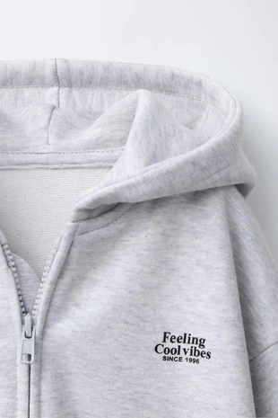 Толстовка на молнии с текстом- Заказать в России