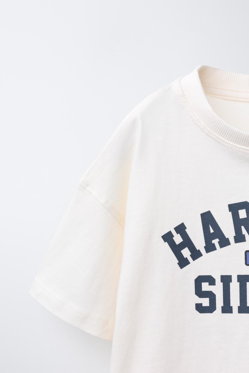 ФУТБОЛКА С РЕЛЬЕФНЫМ ПРИНТОМ