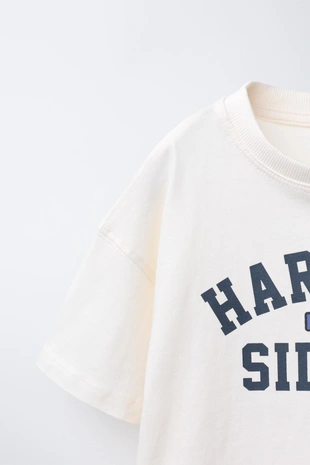 Футболка с рельефным принтом- Заказать в России