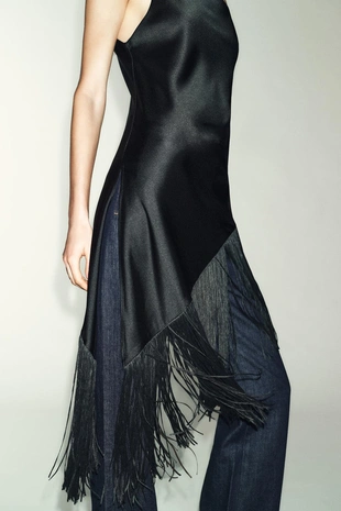 Black | 2022/748/800 - Zara Длинный атласный топ с бахромой