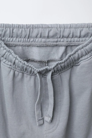 Прямые шорты-бермуды карго с карманами- Заказать в России