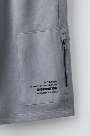 Прямые шорты-бермуды карго с карманами- Заказать в России