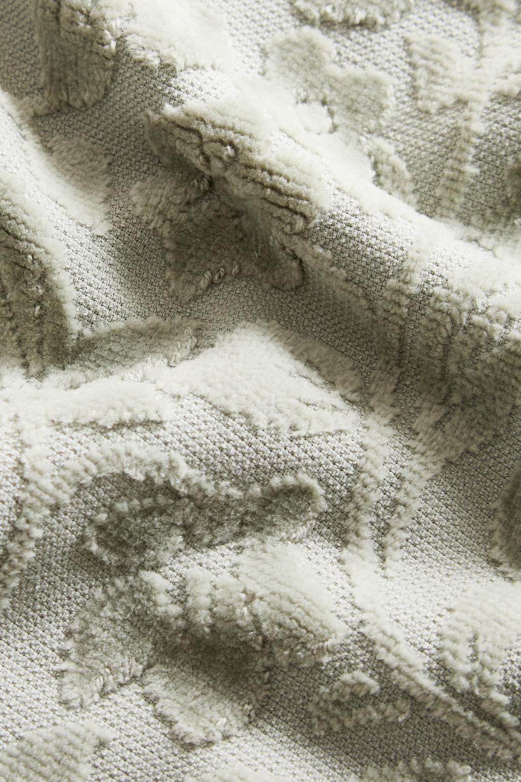 Велюровое хлопковое полотенце с цветочным жаккардовым узором