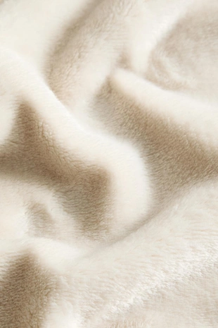 Плед из флиса с бахромой