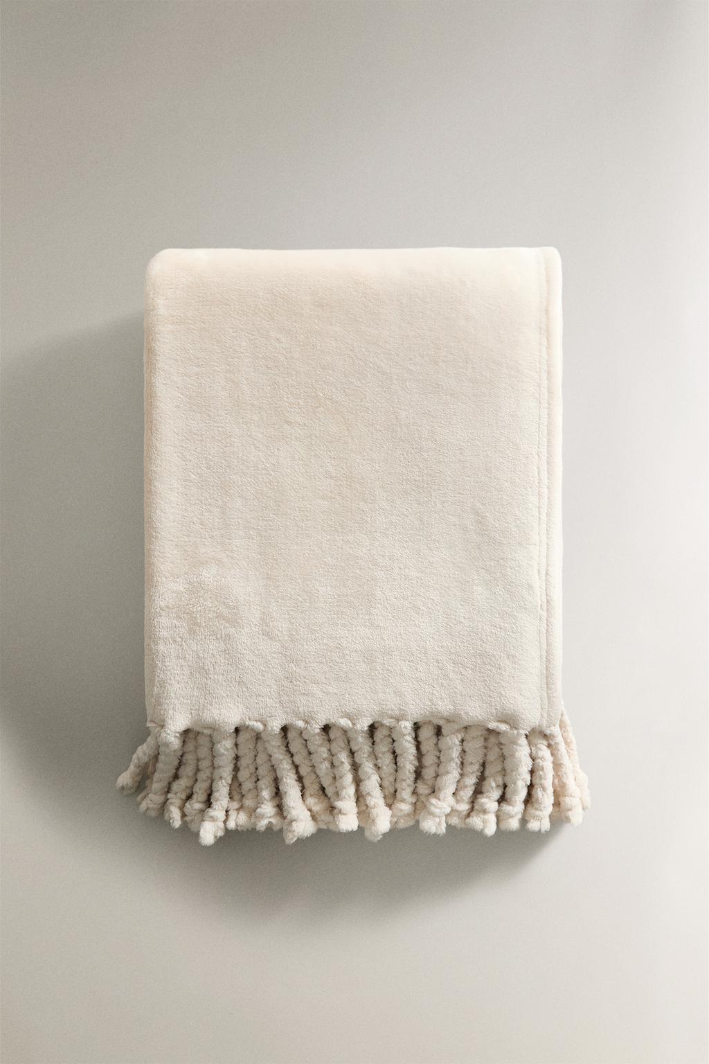 Плед из флиса с бахромой