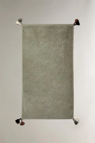 Велюровое полотенце для ванны с кисточками- Заказать в России