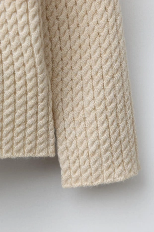 Свитер с узором «косы»- Заказать в России