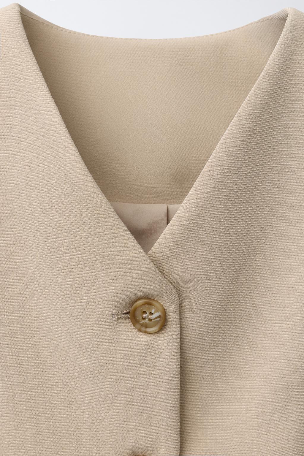 КОСТЮМНЫЙ ЖИЛЕТ