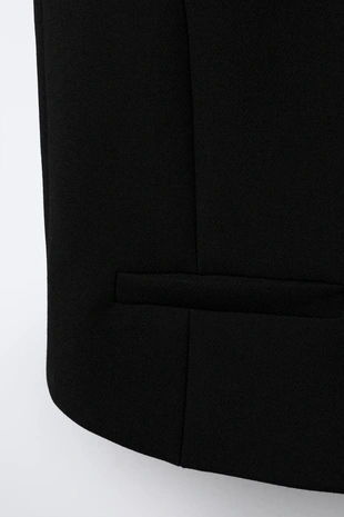 Костюмный жилет