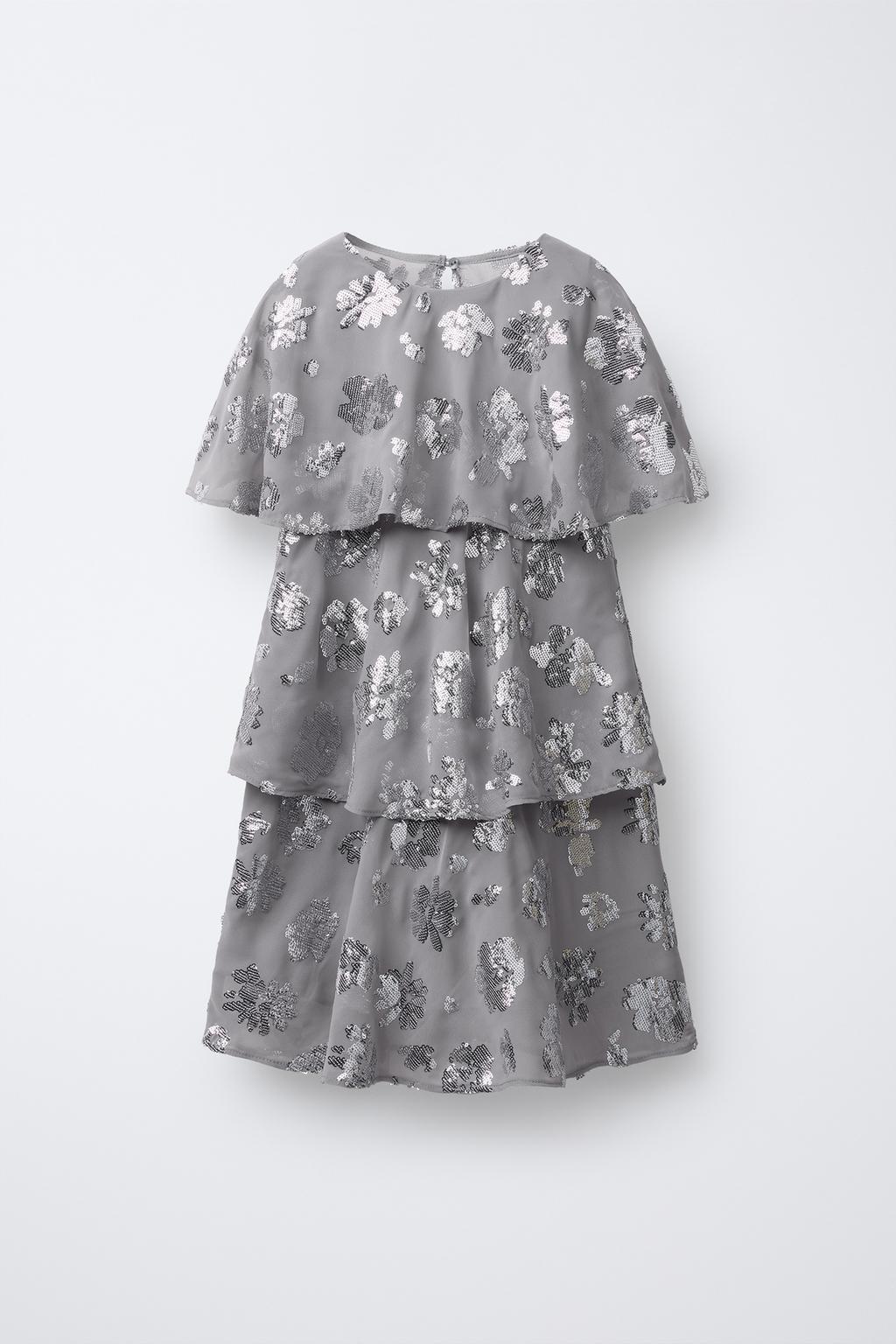 ПЛАТЬЕ С ВОЛАНАМИ И ПАЙЕТКАМИ В ВИДЕ ЦВЕТОВ