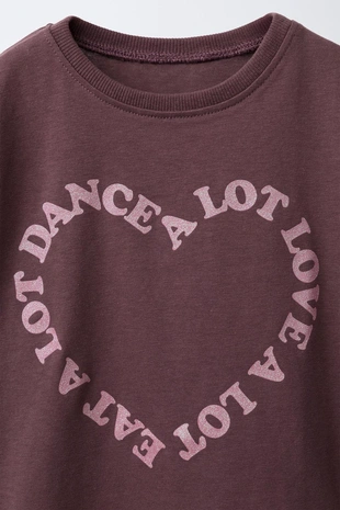 Футболка с текстовым принтом и блёстками- Заказать в России