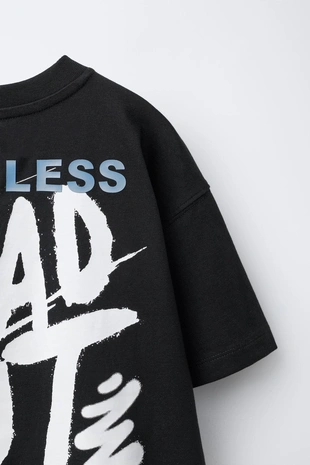 Футболка с граффити-принтом- Заказать в России