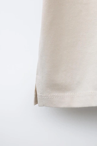 Футболка с текстовым принтом и блёстками