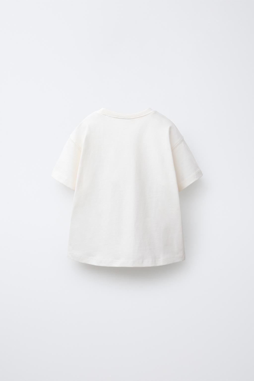 ФУТБОЛКА С РЕЛЬЕФНОЙ НАДПИСЬЮ