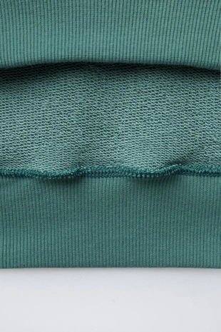 Толстовка с нашивками и коротким рукавом- Заказать в России