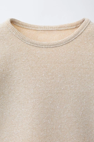 Футболка в рубчик с блёстками