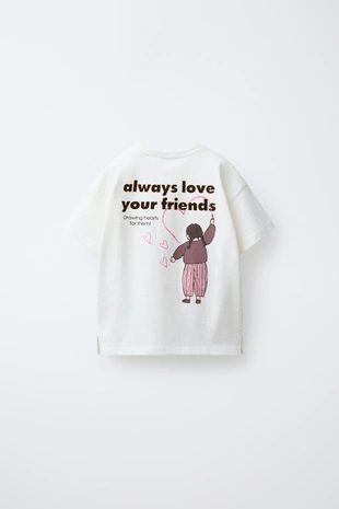 Футболка с рельефным принтом