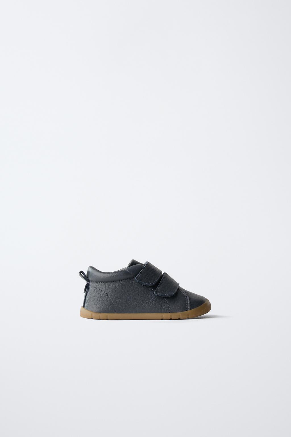 Кожаные ботинки без каблука