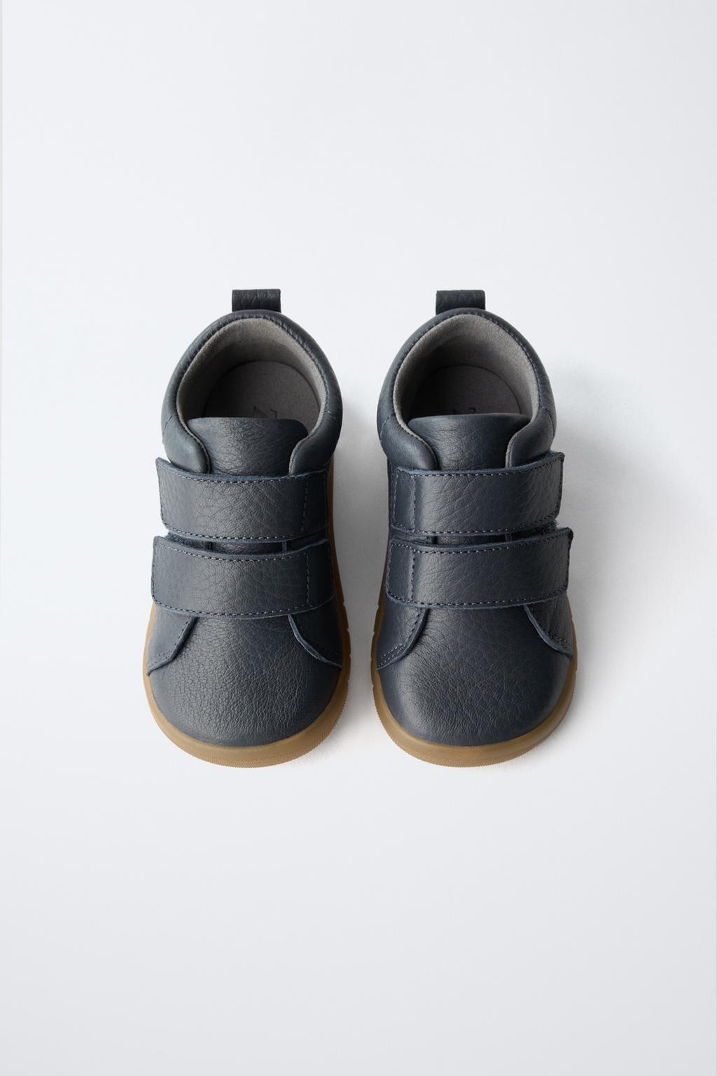 Кожаные ботинки без каблука