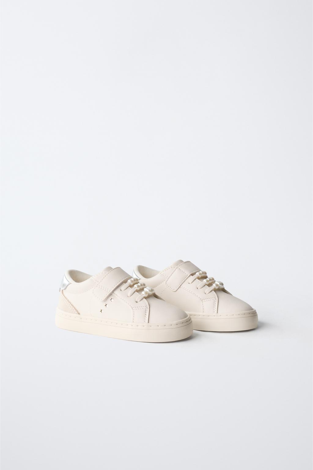 Кроссовки с бисером