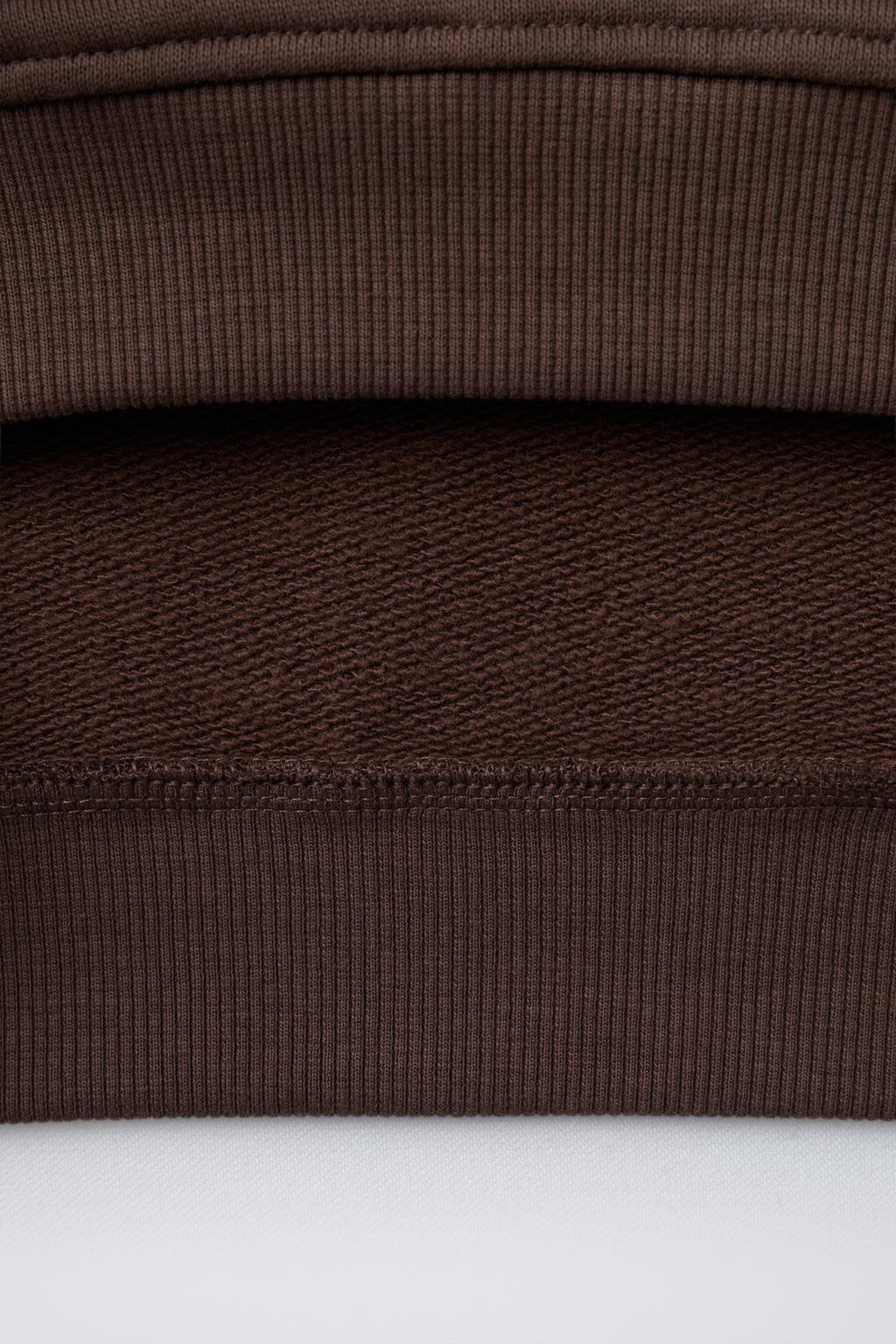 ТОЛСТОВКА С ВЫШИТОЙ ЦИФРОЙ И АНИМАЛИСТИЧЕСКИМ ПРИНТОМ