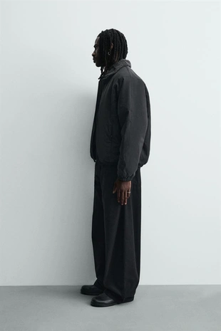 Комбинированная куртка из высокотехнологичной ткани- Заказать в России