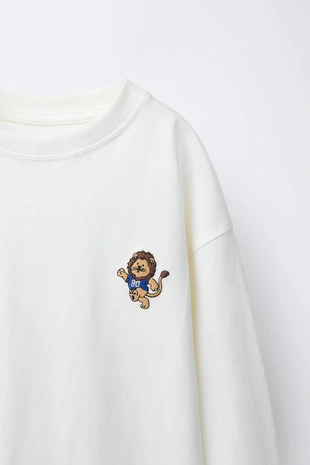 Футболка с вышитым львом- Заказать в России