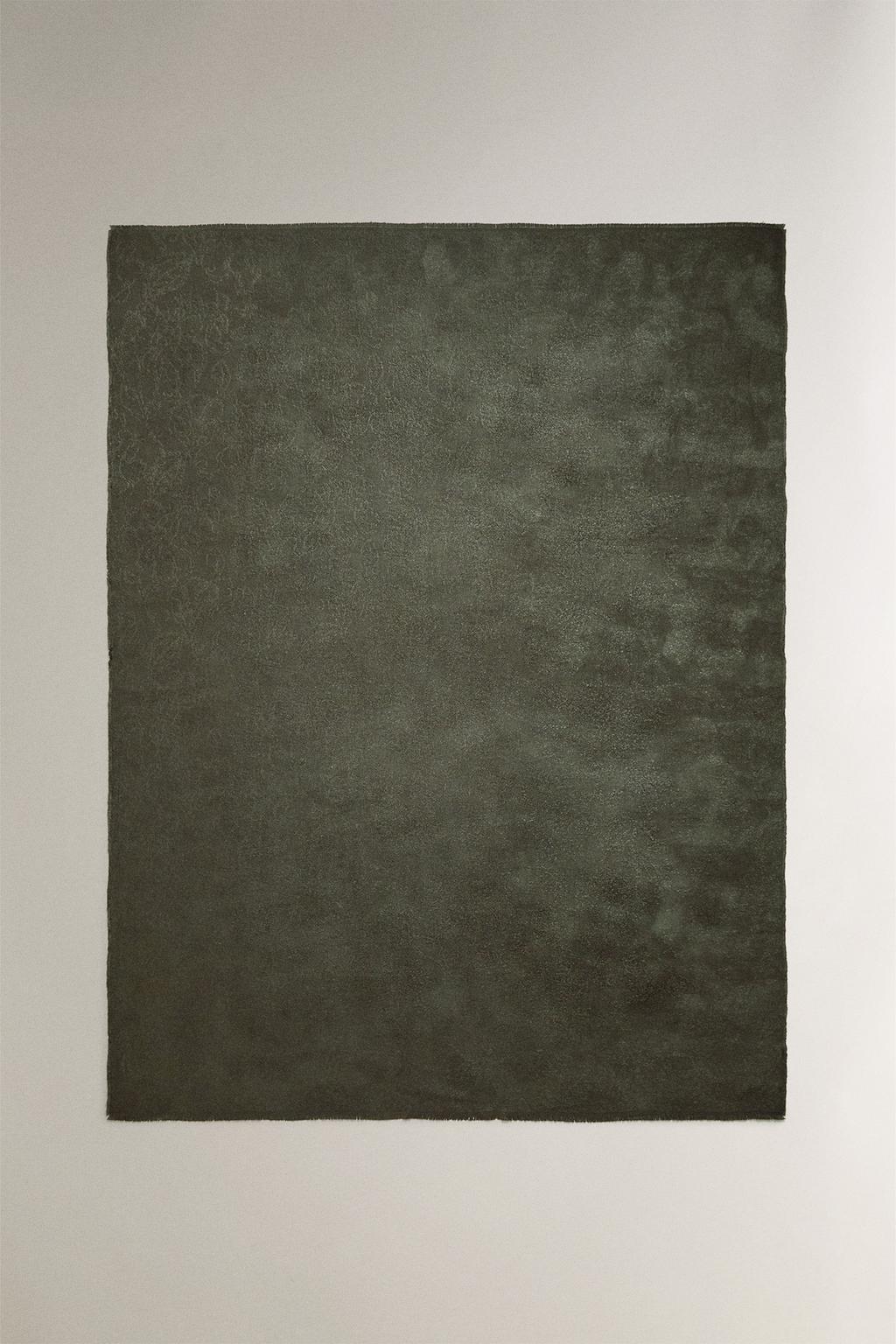 Плед с цветочным жаккардовым узором